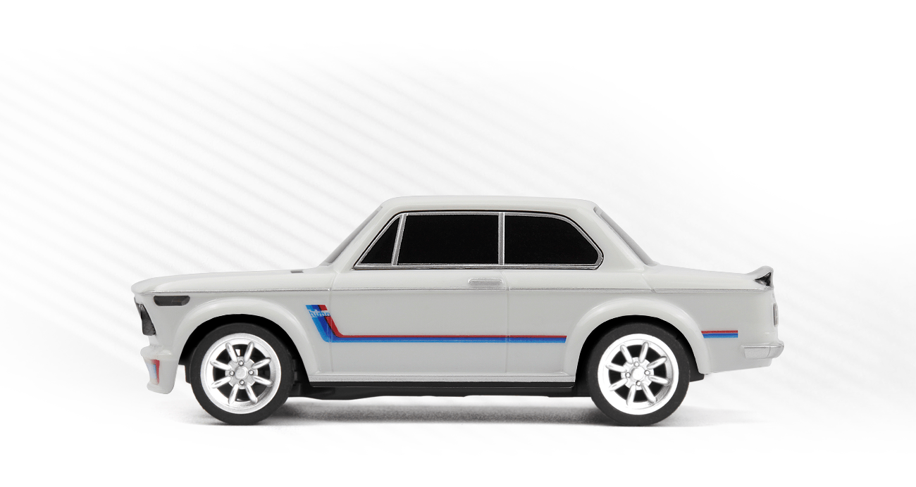 HPI nano-TTR BMW 2002 Turbo Beyaz 1/64 RC araba - yan profil