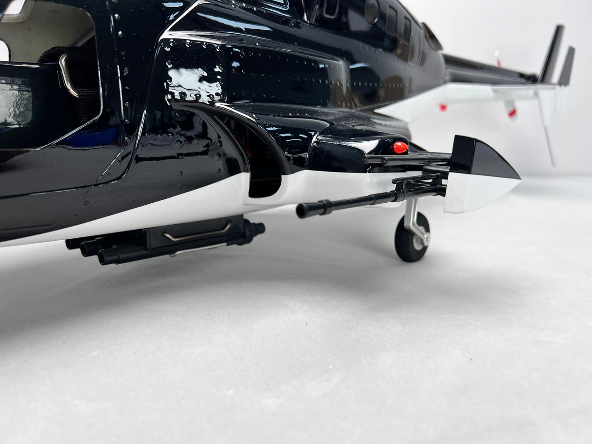 Roban 470 Airwolf RTF - silah podları ve retract iniş takımı detayı