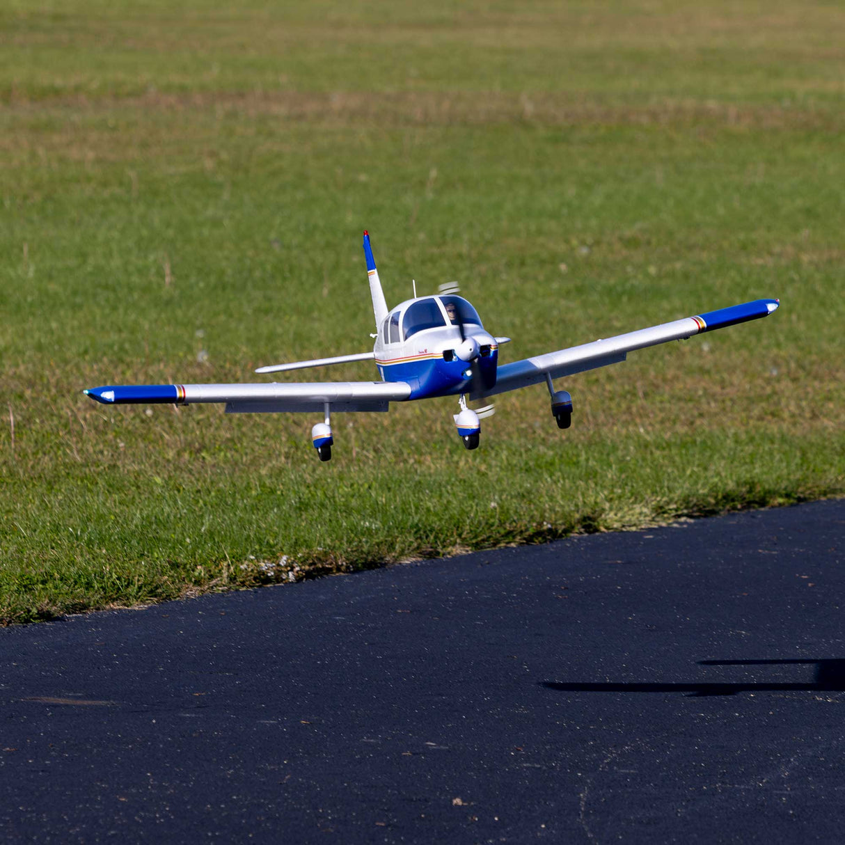 E-flite Cherokee 1.3m BNF Basic