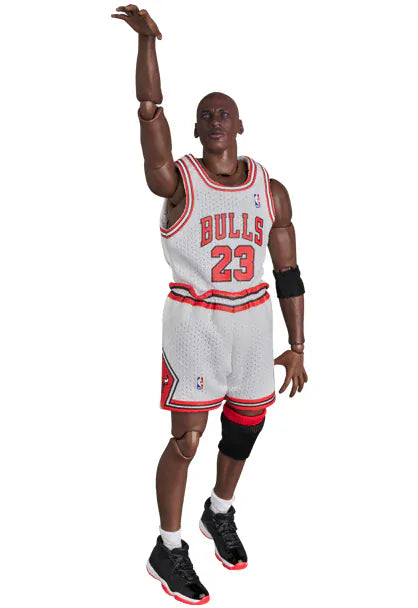 Medicom Toy Mafex- Michael Jordan (Chicago Bulls Home) Aksiyon Figür
