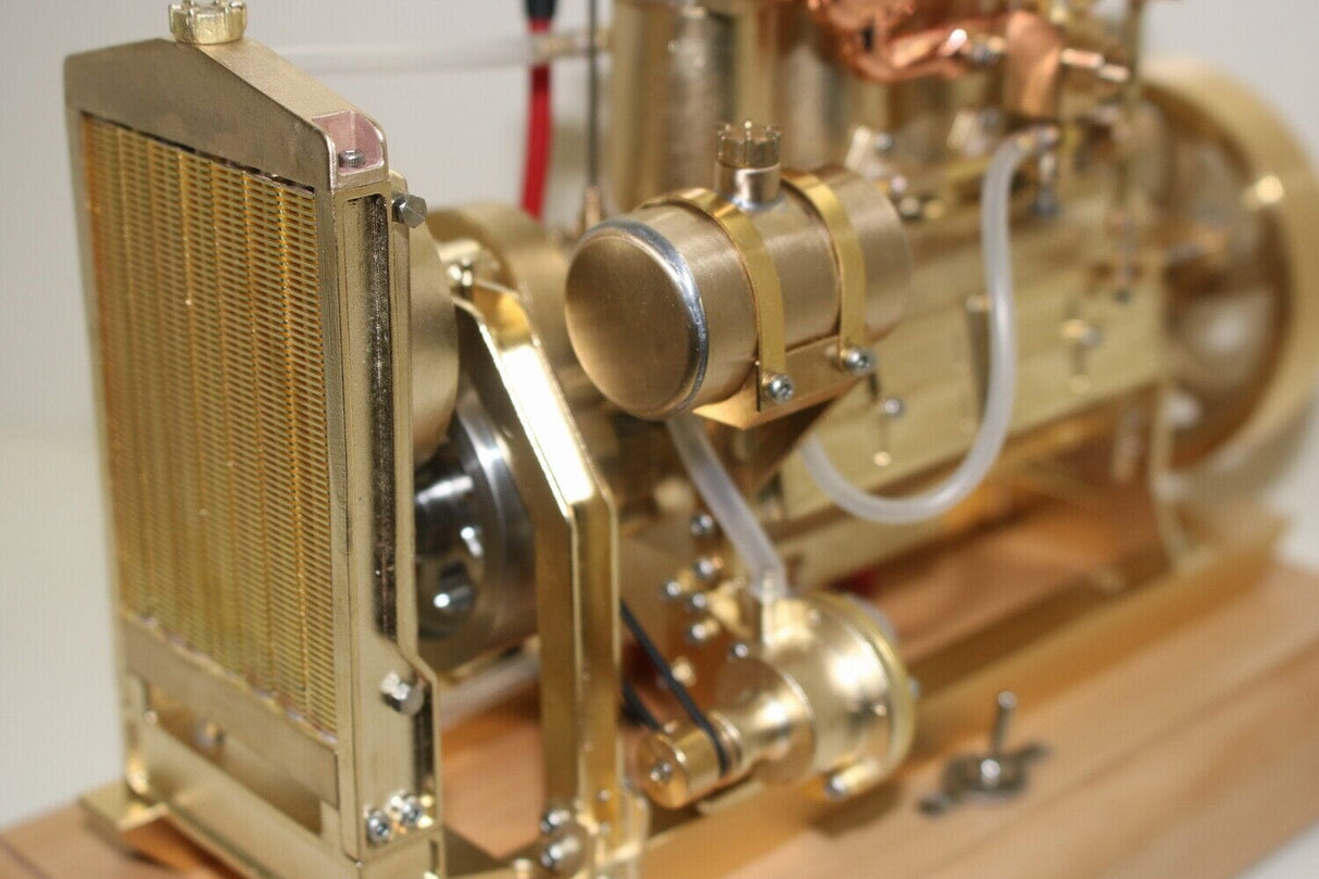 Microcosm Dikey 4 Silindirli Benzinli Motor H75