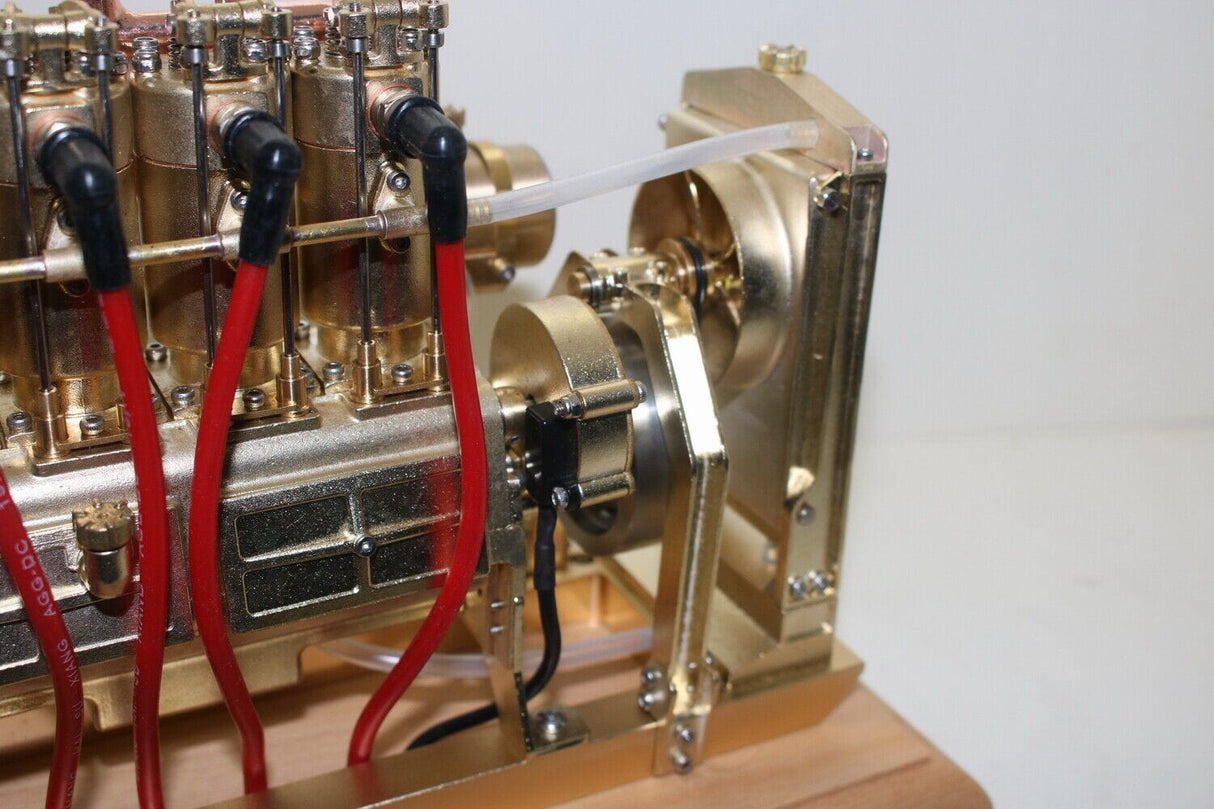 Microcosm Dikey 4 Silindirli Benzinli Motor H75