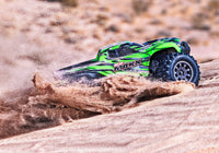 [Action] Traxxas Mini Maxx - Çöl kumunda agresif sürüş ve kum patlaması