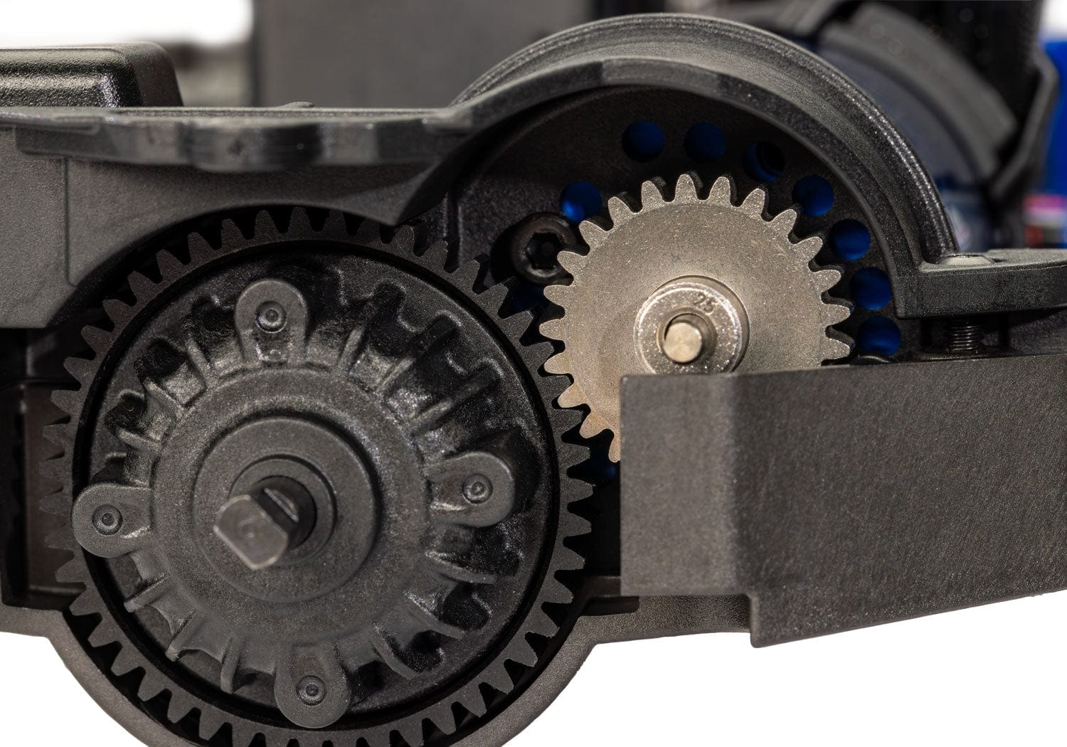 [Motor] Traxxas Mini XRT VXL-3s - arka diferansiyel dişli kavraması yakın çekim