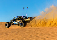 [Action] Traxxas Funco Sand Car - mavi model kumda toz kaldırıyor