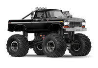 [Dış] Traxxas TRX-4MT F-150 - Siyah Ford F-150 Monster Truck 1/18 ölçek stüdyo önden 3/4 görünüm krom motor