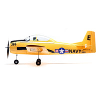 [Dış] E-flite T-28 Trojan 1.1m - Stüdyo çekimi, sol yan profil, NAVY yazısı ve ABD kokartı