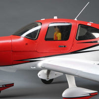 [Detay] E-Flite Cirrus SR22T 1.5m - Kokpit ve pilot figürü yakın çekim