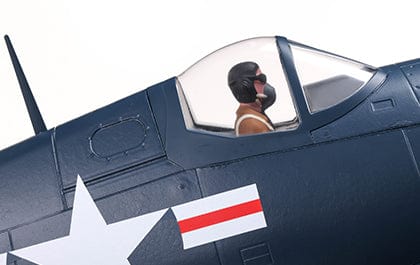 [Detay] E-flite F4U-4 Corsair 1.2m - Kokpit ve pilot figürü yakın çekim