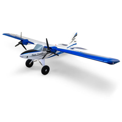 [Dış] E-Flite Twin Timber 1.6m - Stüdyo 3/4 ön görünüm, beyaz arka plan