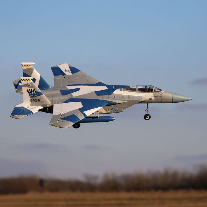 [Havada] E-flite F-15 Eagle 64mm EDF - alçak uçuş, pist üzerinde yan profil