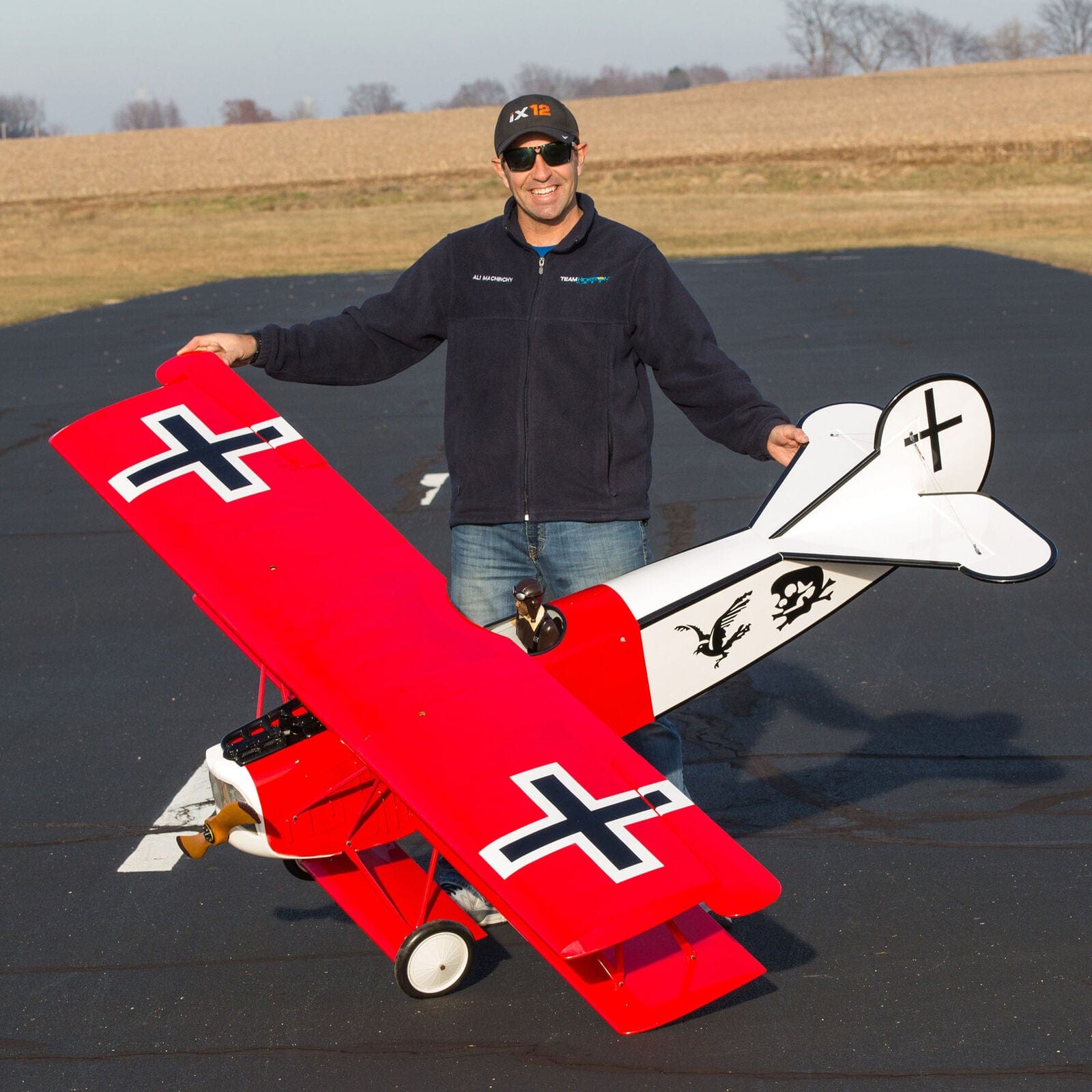 [Boyut] Fokker D.VII 87 inç ARF - Pilot ile tam boyut karşılaştırması, 87 inç kanat açıklığı