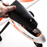 [Detay] HobbyZone AeroScout S 2 1.1m - Burun kapağı açık, batarya yuvası erişimi