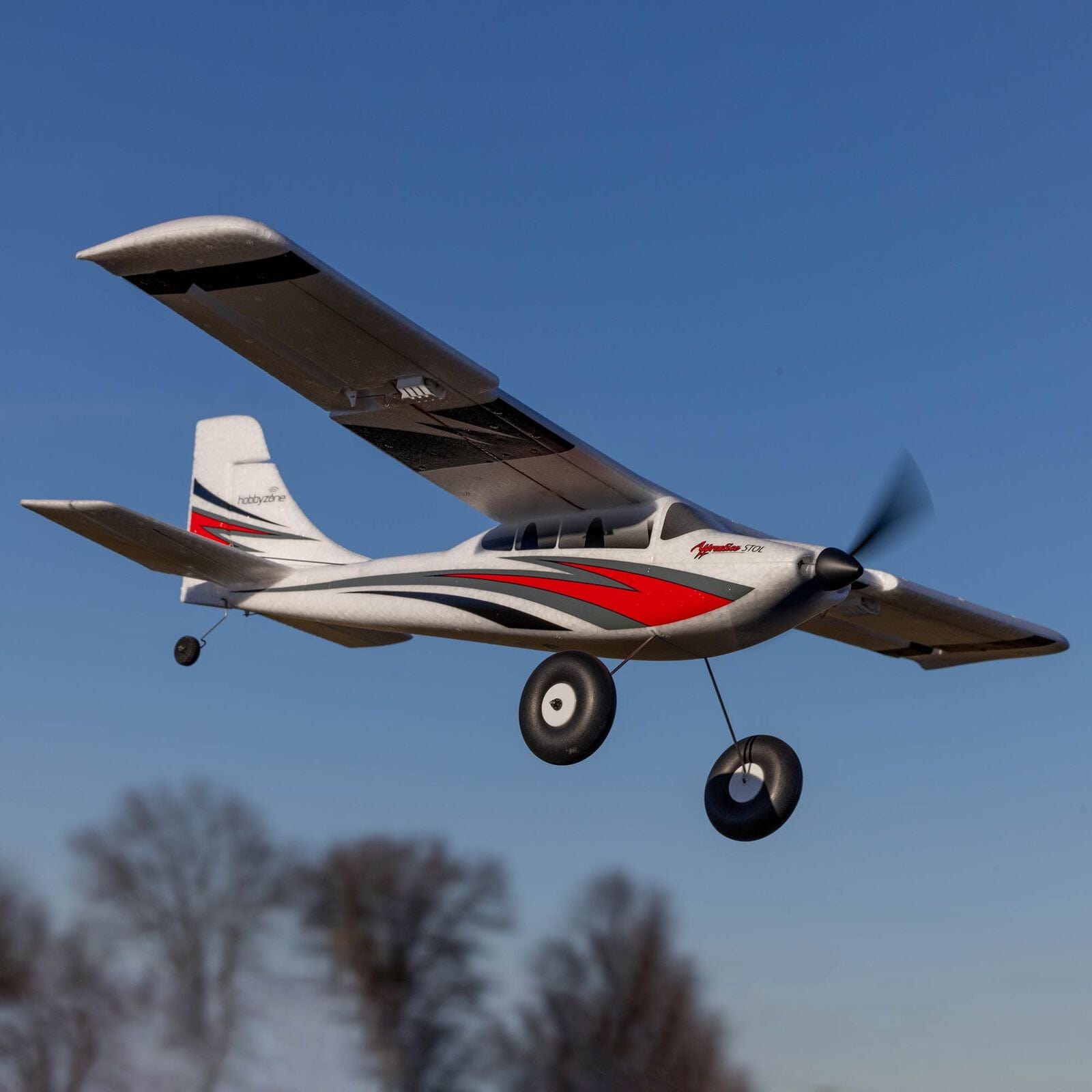 [Havada] HobbyZone Apprentice STOL S 700mm RTF - Alçak geçiş, iniş yaklaşması