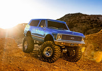 [Action] Traxxas K5 Blazer Combo - mavi gövde gün batımı arazide