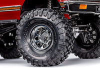 [Detay] Traxxas K5 Blazer Combo - krom jant ve arazi lastiği yakın çekim