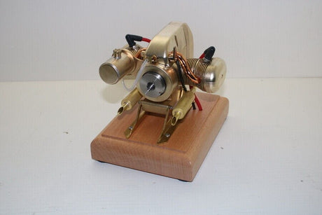 Microcosm R90 Dikey Çift Silindirli Motor