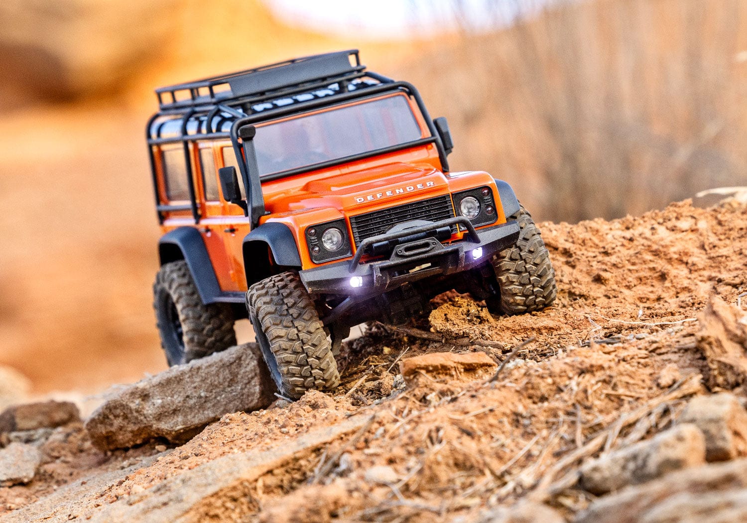[Boyut] Traxxas TRX-4M Defender - 1/18 ve 1/10 ölçek karşılaştırması