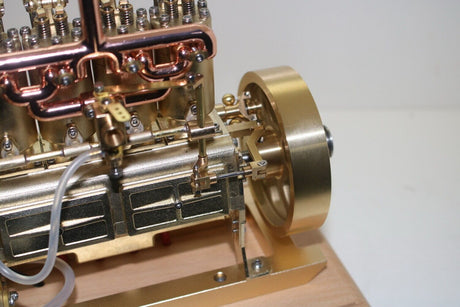 Microcosm Dikey 4 Silindirli Benzinli Motor H75