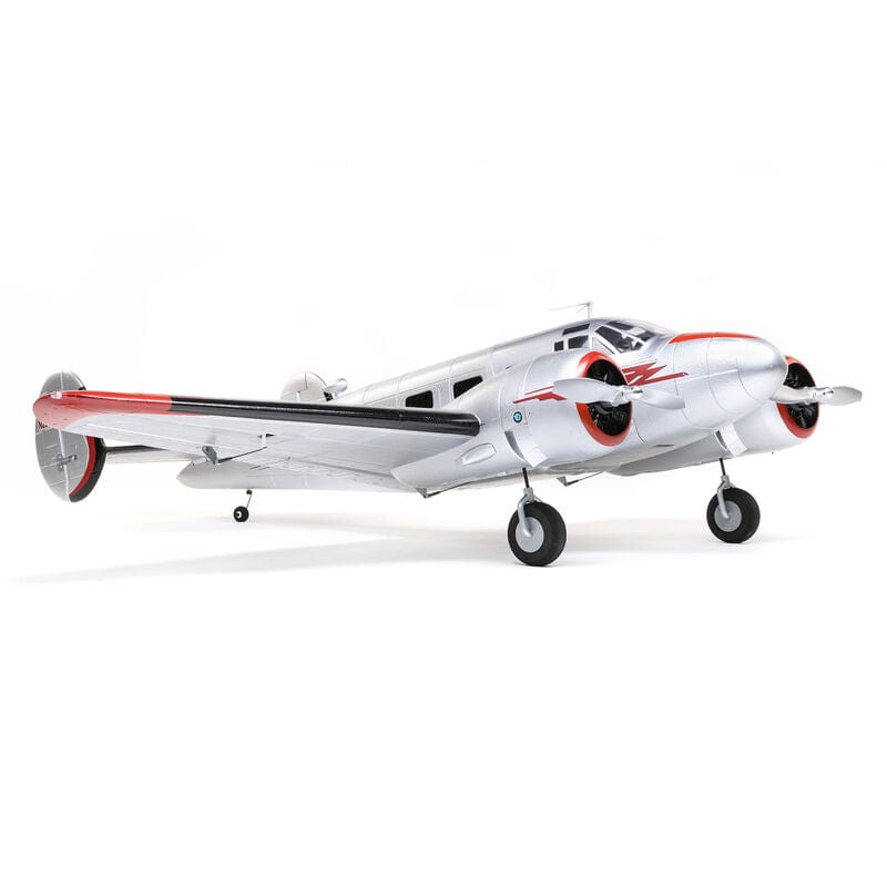 [Dış] E-flite Beechcraft D18 1.5m - Önden üst açı, motor nacelleri ve kokpit