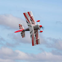 [Havada] E-Flite Ultimate 3D Smart BNF - Bulutlu gökyüzünde eğimli akrobasi uçuşu