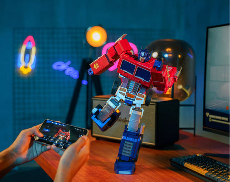 Robosen Elite Optimus Prime