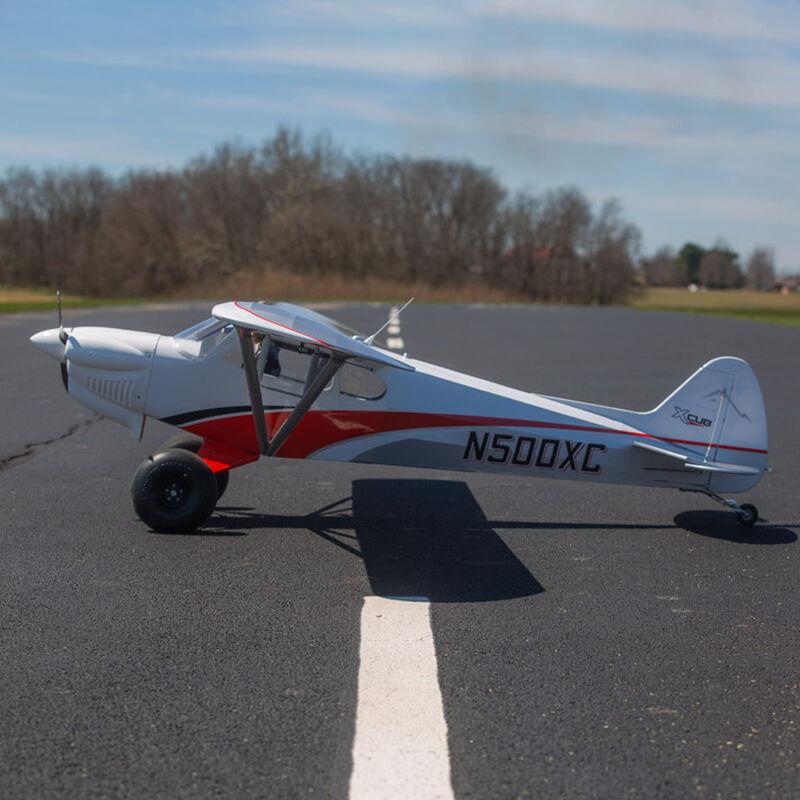 [Dış] Hangar 9 CubCrafters XCub 60cc ARF 116" - pistte yan profil görünümü