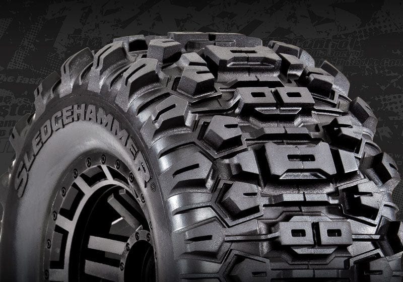 [Detay] Traxxas Wide Maxx - Sledgehammer lastik diş yakın çekim