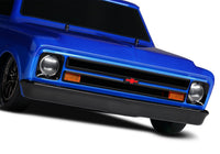 [Detay] Traxxas Drag Slash - mavi araç ön ızgara far ve Chevrolet logosu yakın çekim