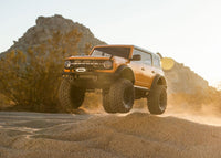 [Action] Traxxas Bronco Combo - çölde kum üzerinde sıçrama